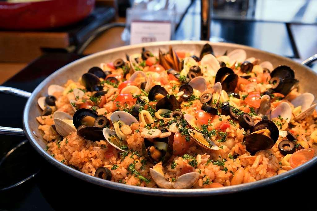 Nagoya Prince Hotel Sky Tower Restaurant photo Seafood paella
