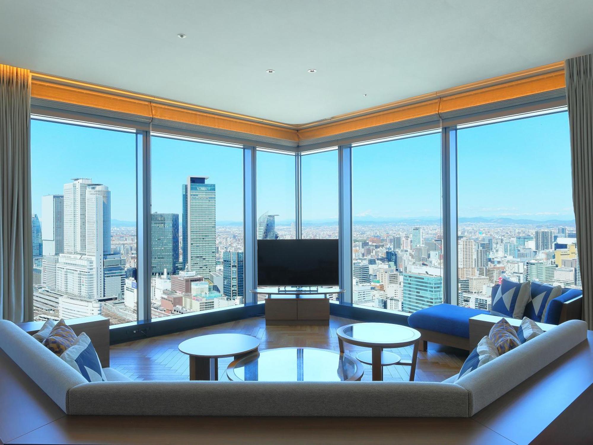 Nagoya Prince Hotel Sky Tower Exterior photo Suite