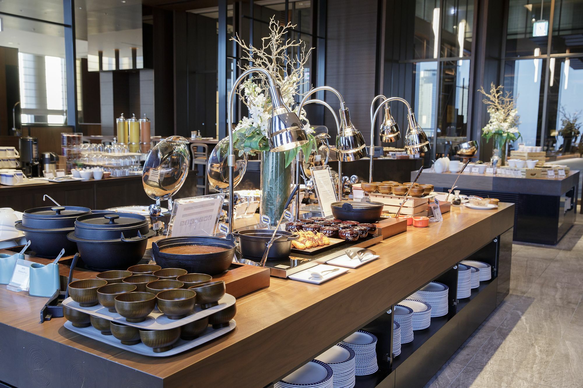 Nagoya Prince Hotel Sky Tower Exterior photo A buffet at a hotel